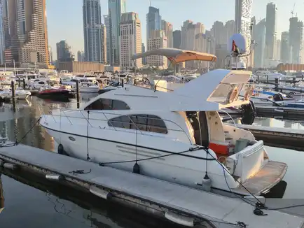 private boat ride dubai