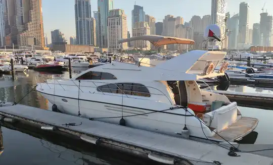 Private boat ride dubai