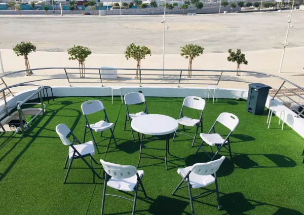 Dubai Yacht Tour – 100ft