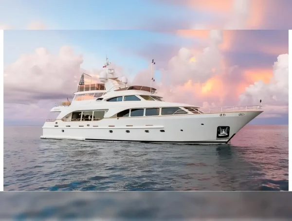 Dubai Yacht Rental – 110ft