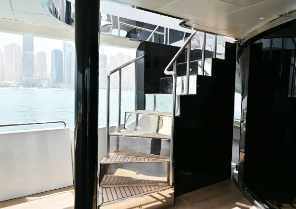 Dubai Mega Yacht Hire – 143ft