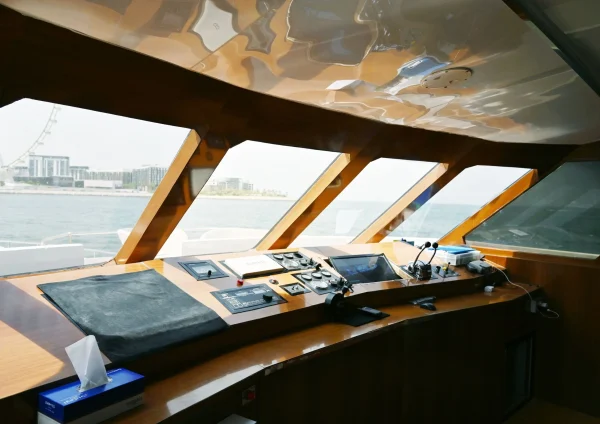 Dubai Mega Yacht Hire – 143ft