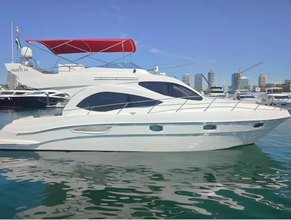 Private Boat Tour in Dubai Marina - Image 2