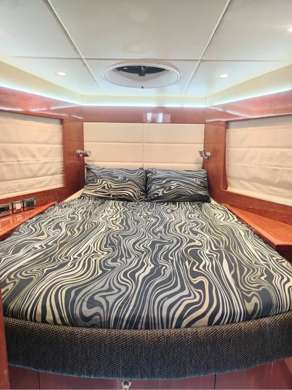 44ft Yacht for Rent in Dubai