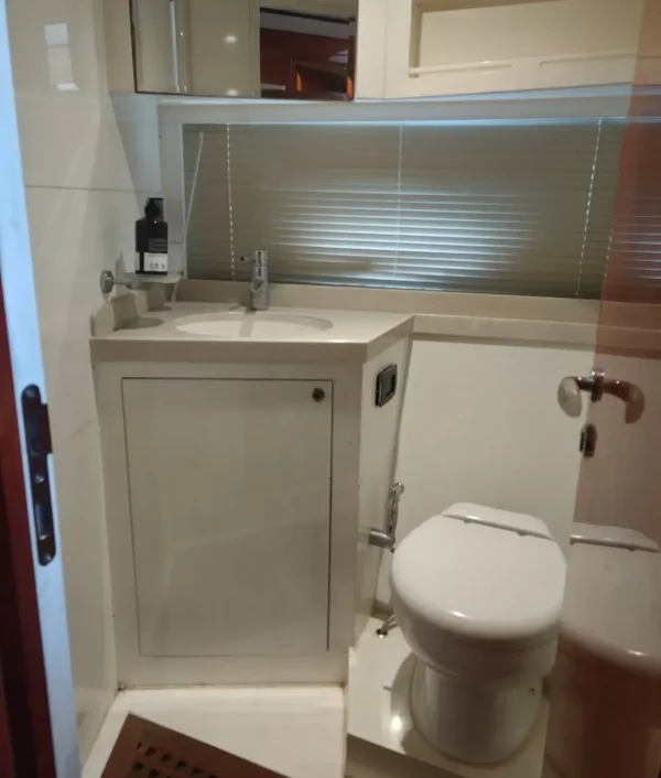 44ft Yacht for Rent in Dubai