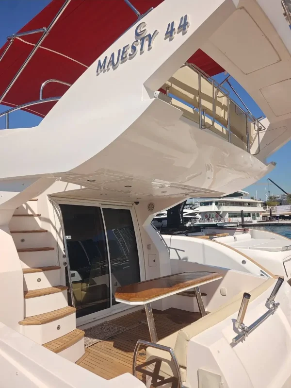 44ft Yacht for Rent in Dubai