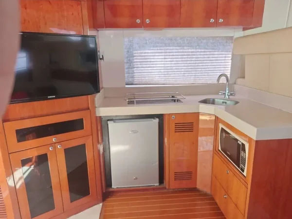 44ft Yacht for Rent in Dubai