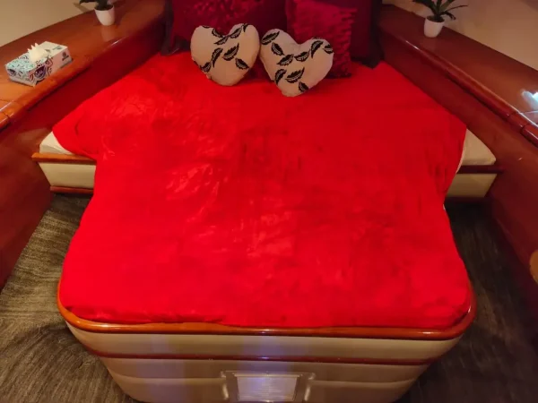 Dubai Luxury Yacht – 50ft