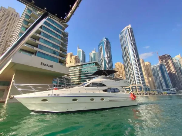 Private Boat Tour in Dubai Marina - Image 3