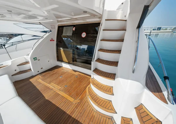 55ft Yacht Charter Dubai