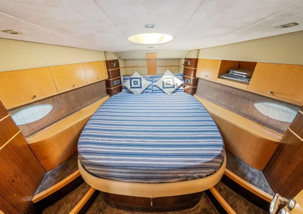 55ft Yacht Charter Dubai