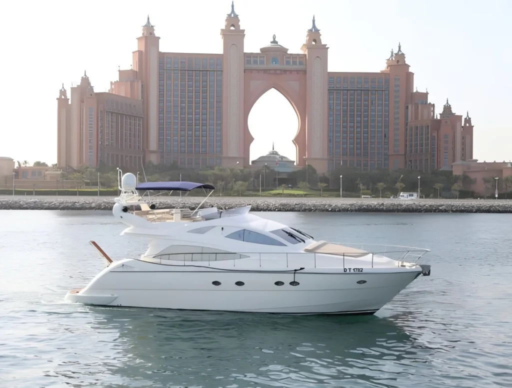 Luxury yacht rental in dubai marina