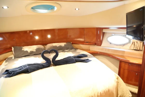 Booking a Yacht in Dubai – 60ft