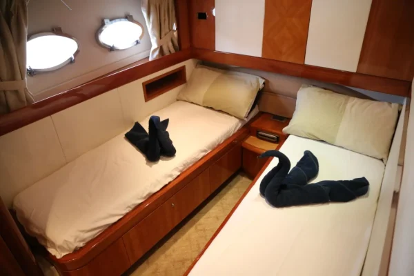 Booking a Yacht in Dubai – 60ft