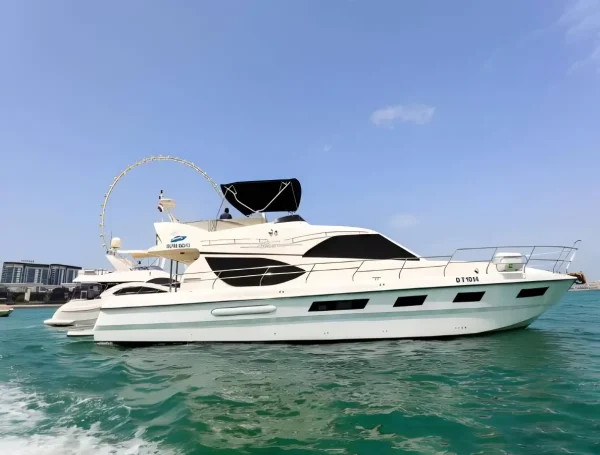 Dubai Private Yacht Tour – 66ft