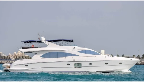 88ft Dubai Yacht Cruise