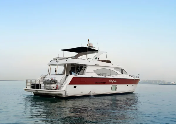 Dubai Yacht Hire – 90ft