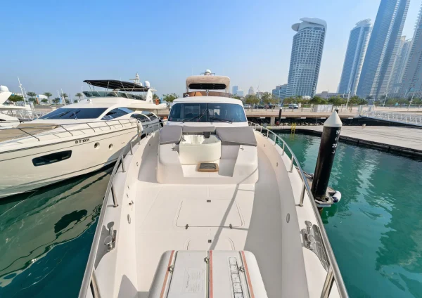 Dubai Yacht Hire – 90ft