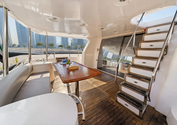 Dubai Yacht Hire – 90ft